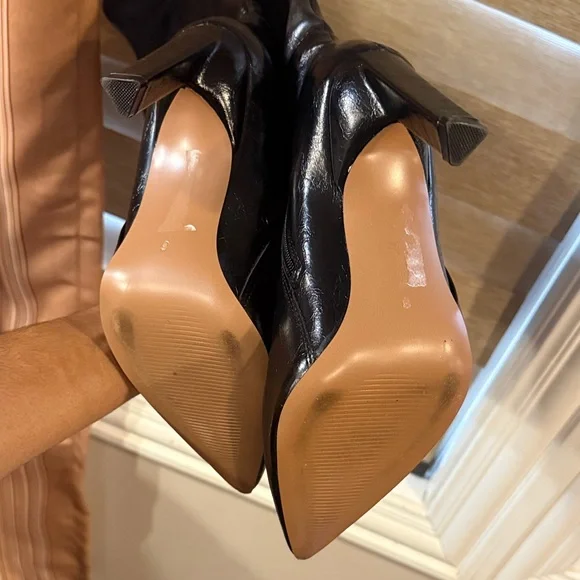 Elegant Black Leather Women's Boots - Picture 5 of 5